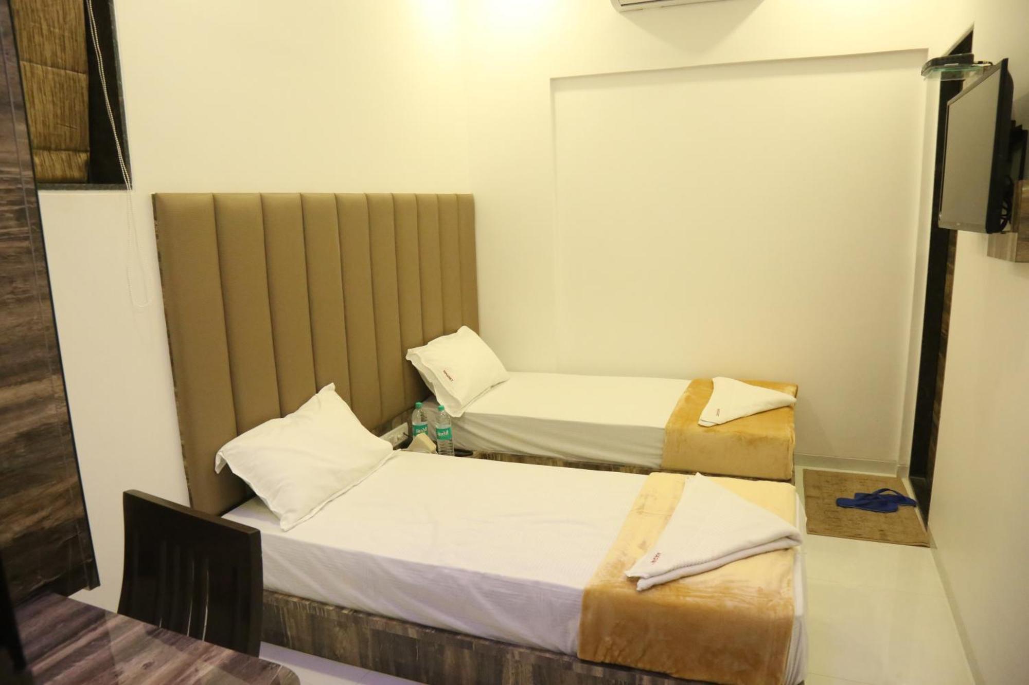 Hotel Magnum Airport T-2 Βομβάη Εξωτερικό φωτογραφία