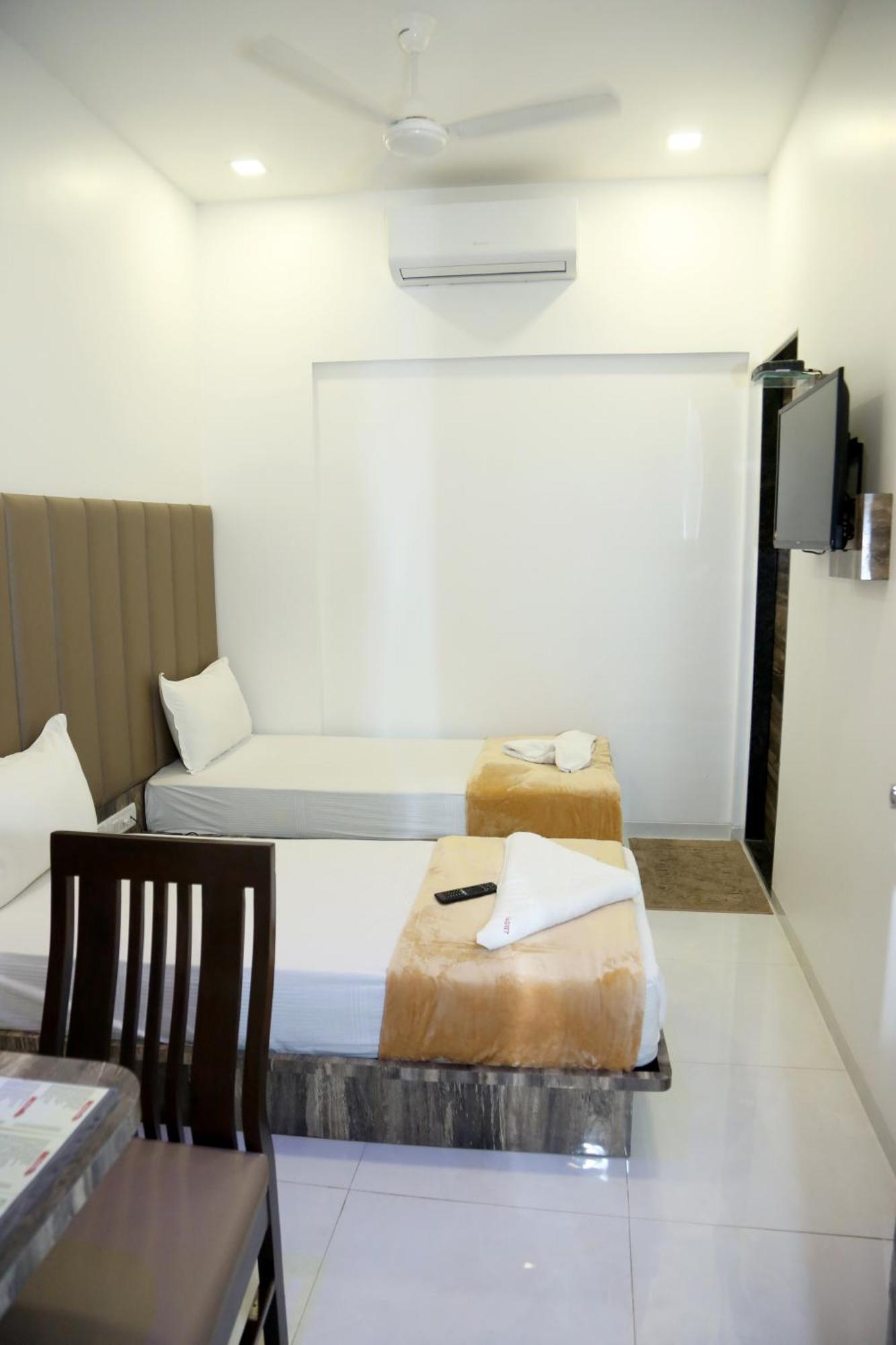 Hotel Magnum Airport T-2 Βομβάη Εξωτερικό φωτογραφία