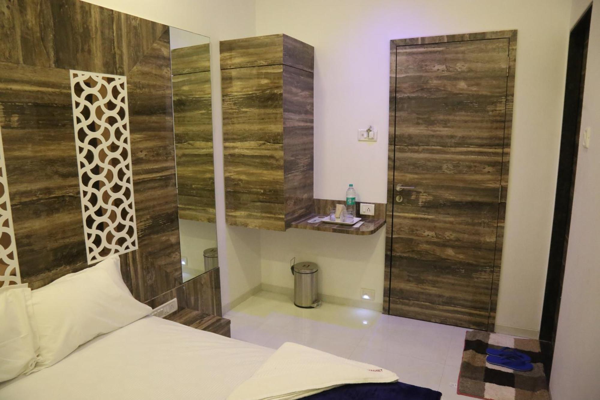 Hotel Magnum Airport T-2 Βομβάη Εξωτερικό φωτογραφία