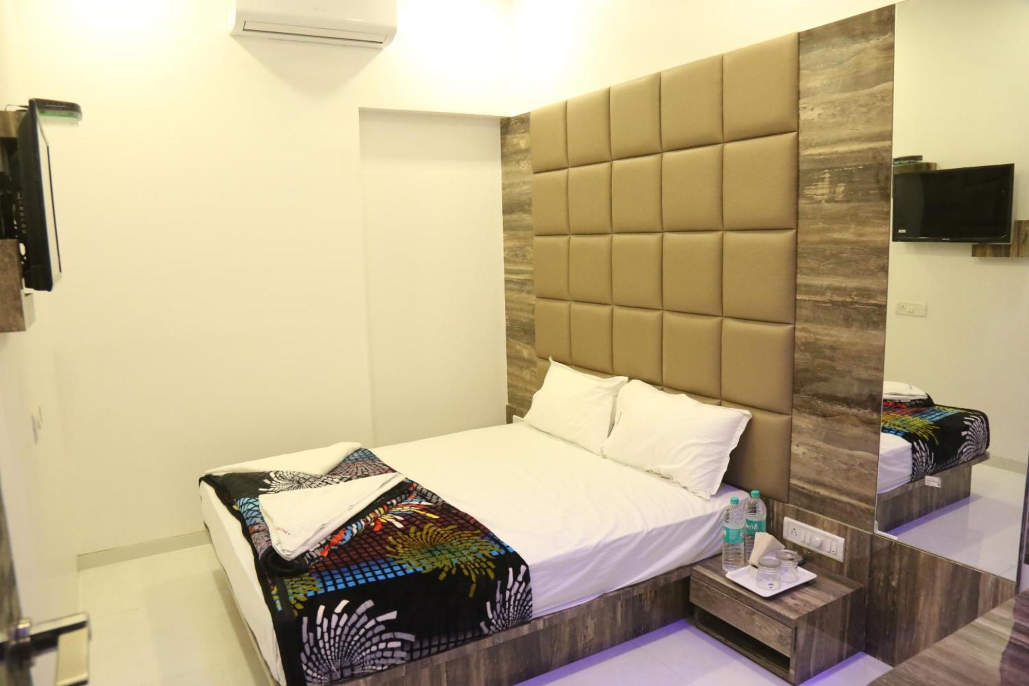 Hotel Magnum Airport T-2 Βομβάη Εξωτερικό φωτογραφία