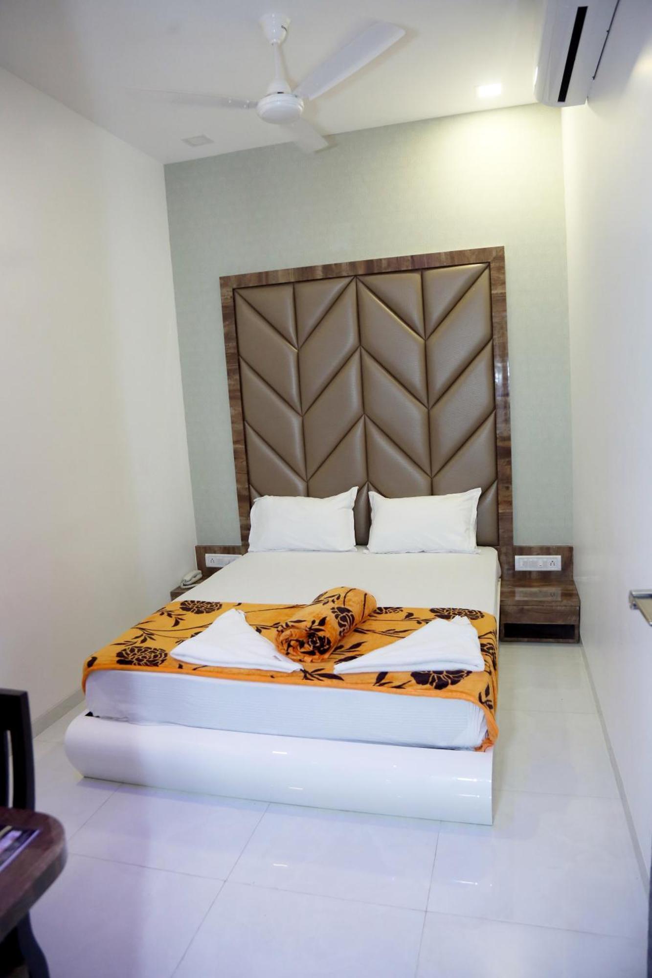 Hotel Magnum Airport T-2 Βομβάη Εξωτερικό φωτογραφία