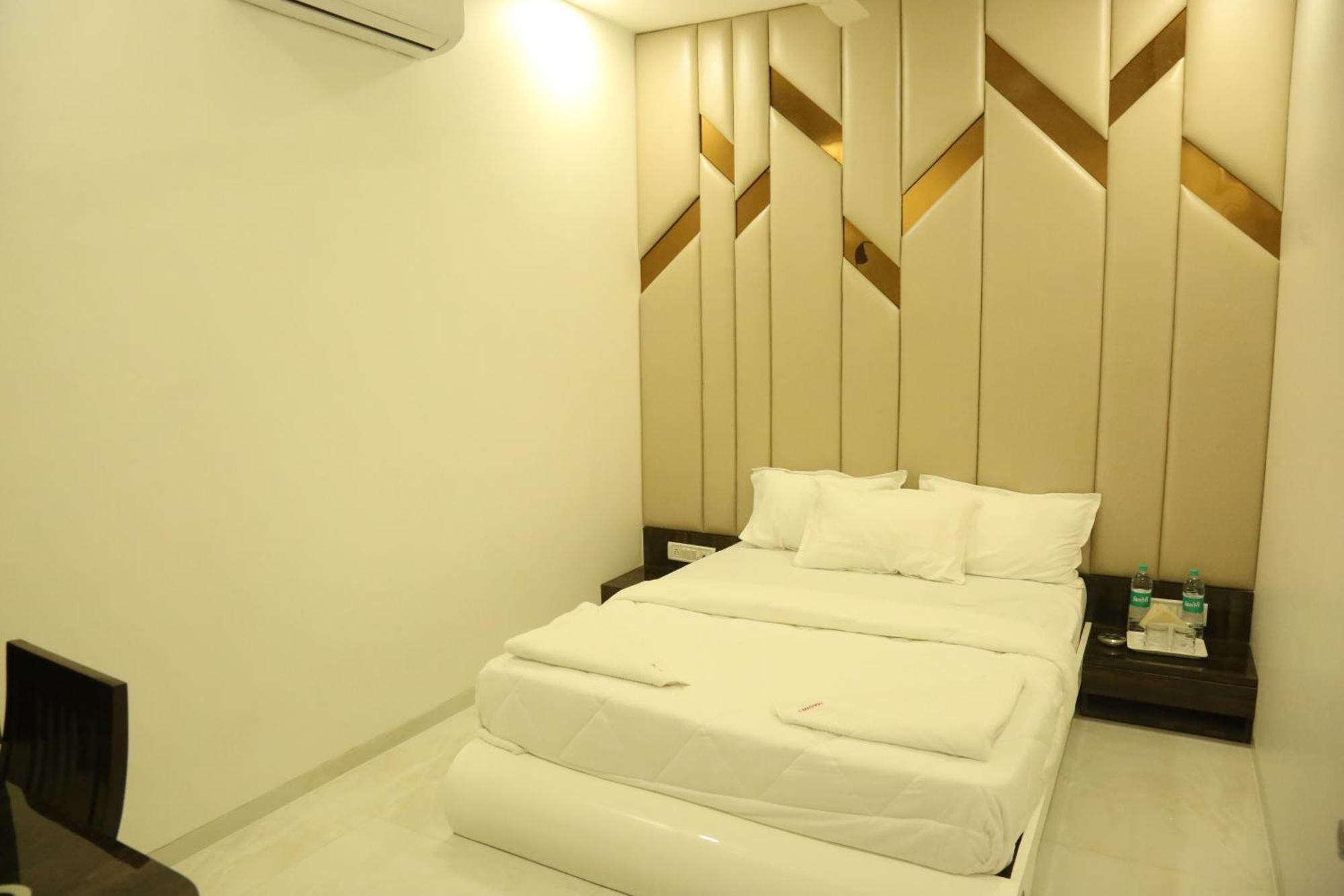 Hotel Magnum Airport T-2 Βομβάη Εξωτερικό φωτογραφία