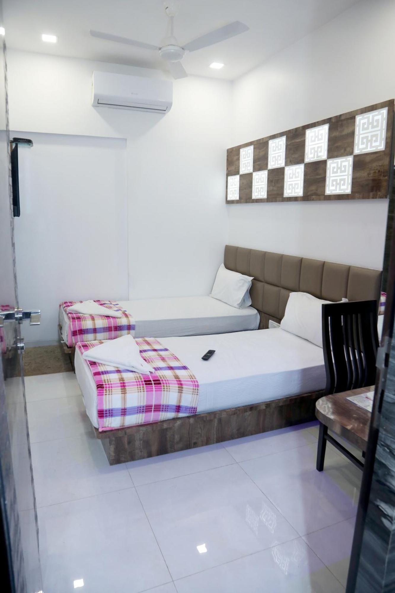 Hotel Magnum Airport T-2 Βομβάη Εξωτερικό φωτογραφία